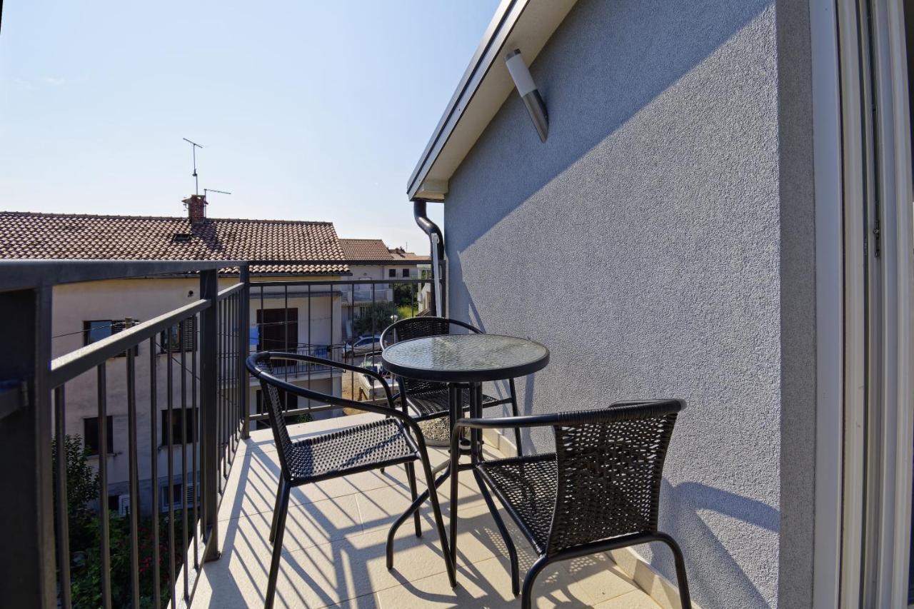 Apartments Goran By Rent Istria Umag Exteriör bild