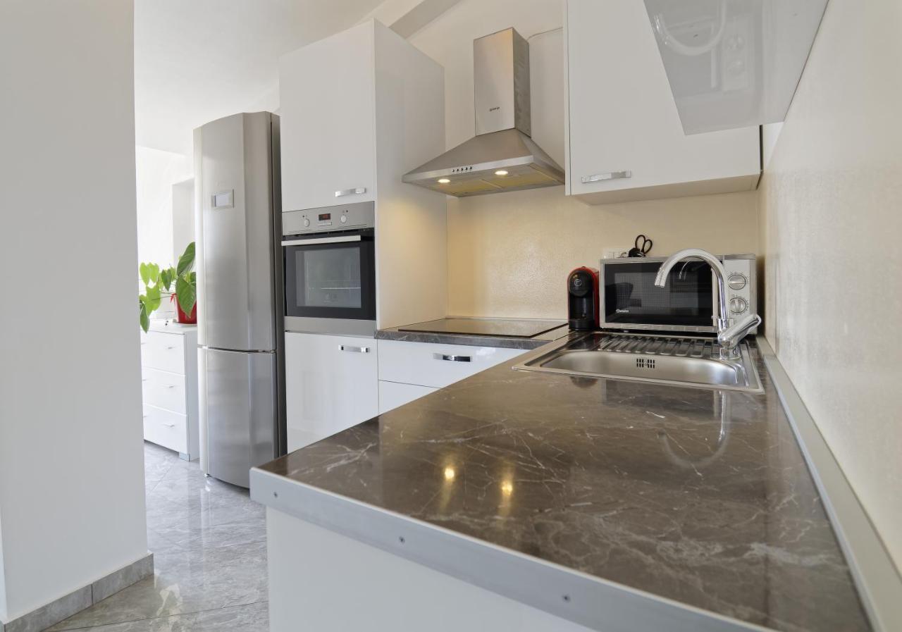 Apartments Goran By Rent Istria Umag Exteriör bild
